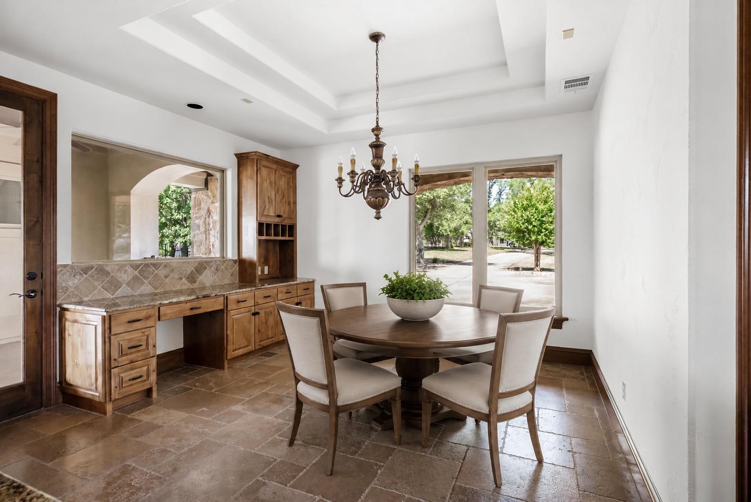 8001 Magnolia Ridge CV