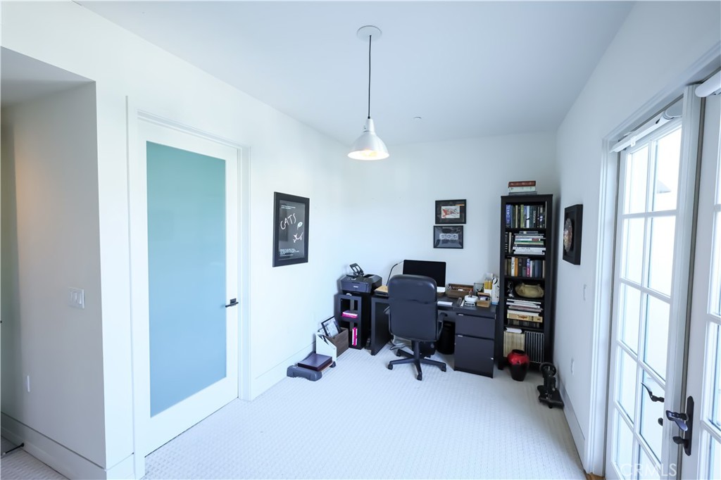 225 S Hamilton Drive 301