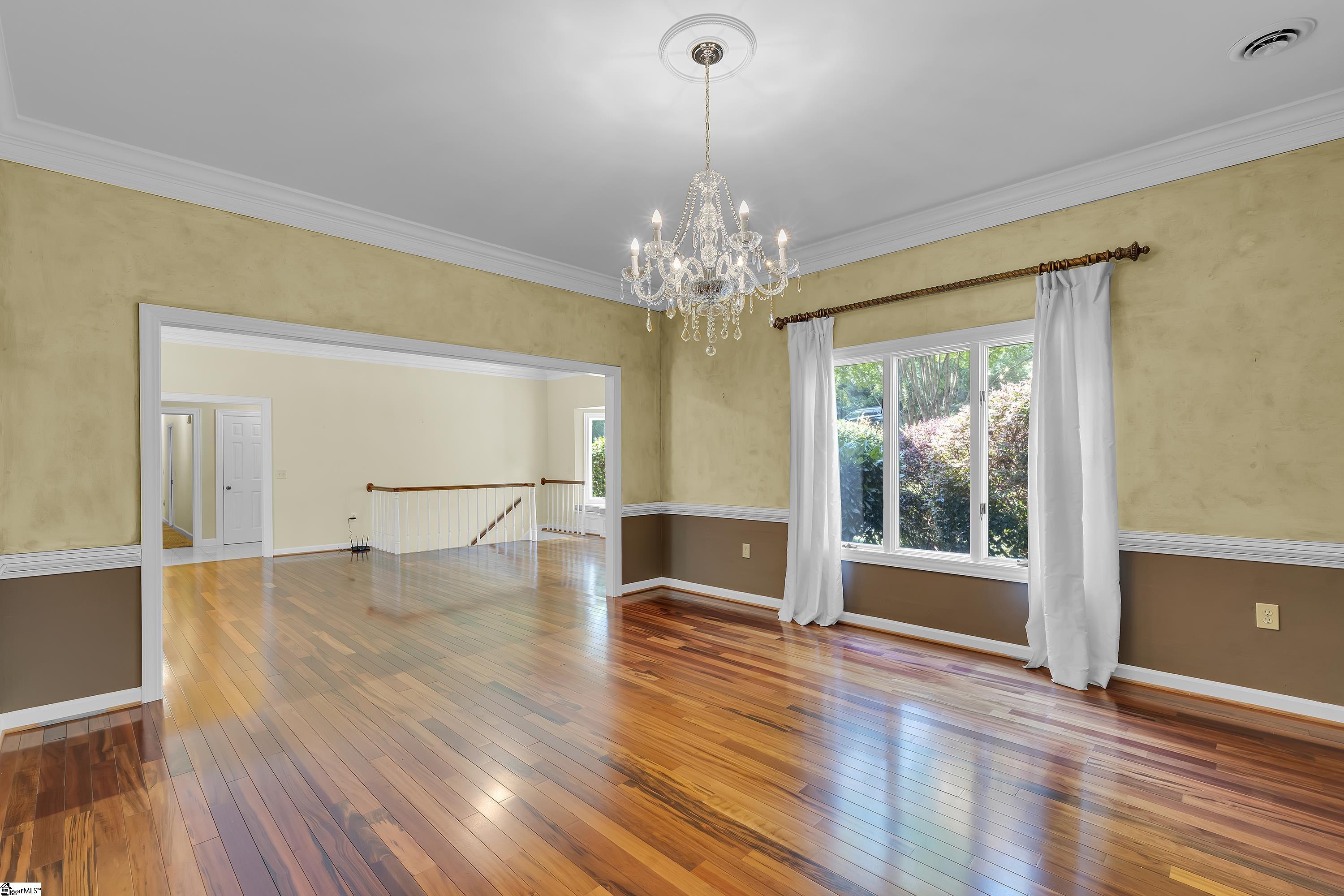 15 Darien Way