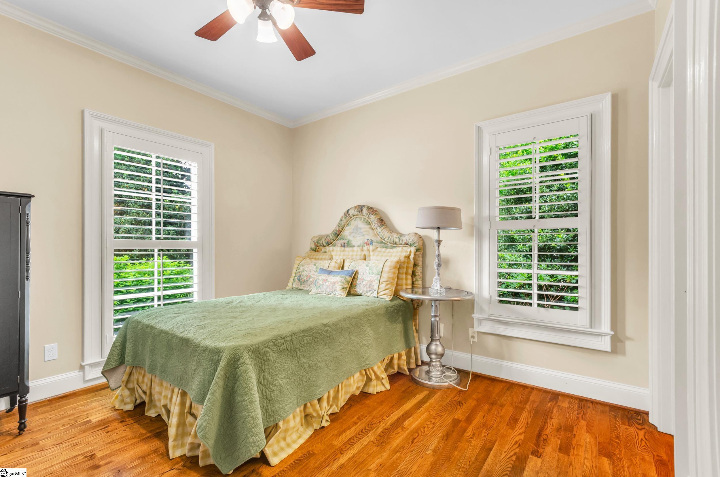 10 Northbrook Way