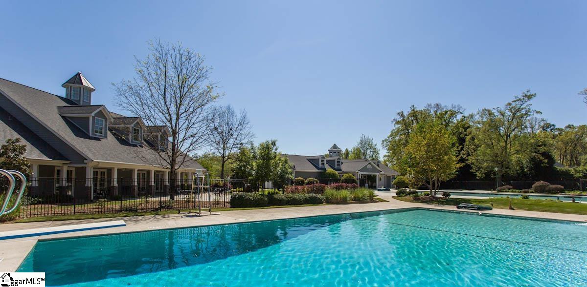 10 Northbrook Way