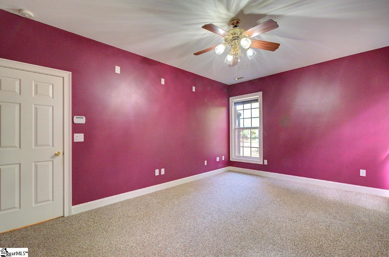 229 E Thistle Lane