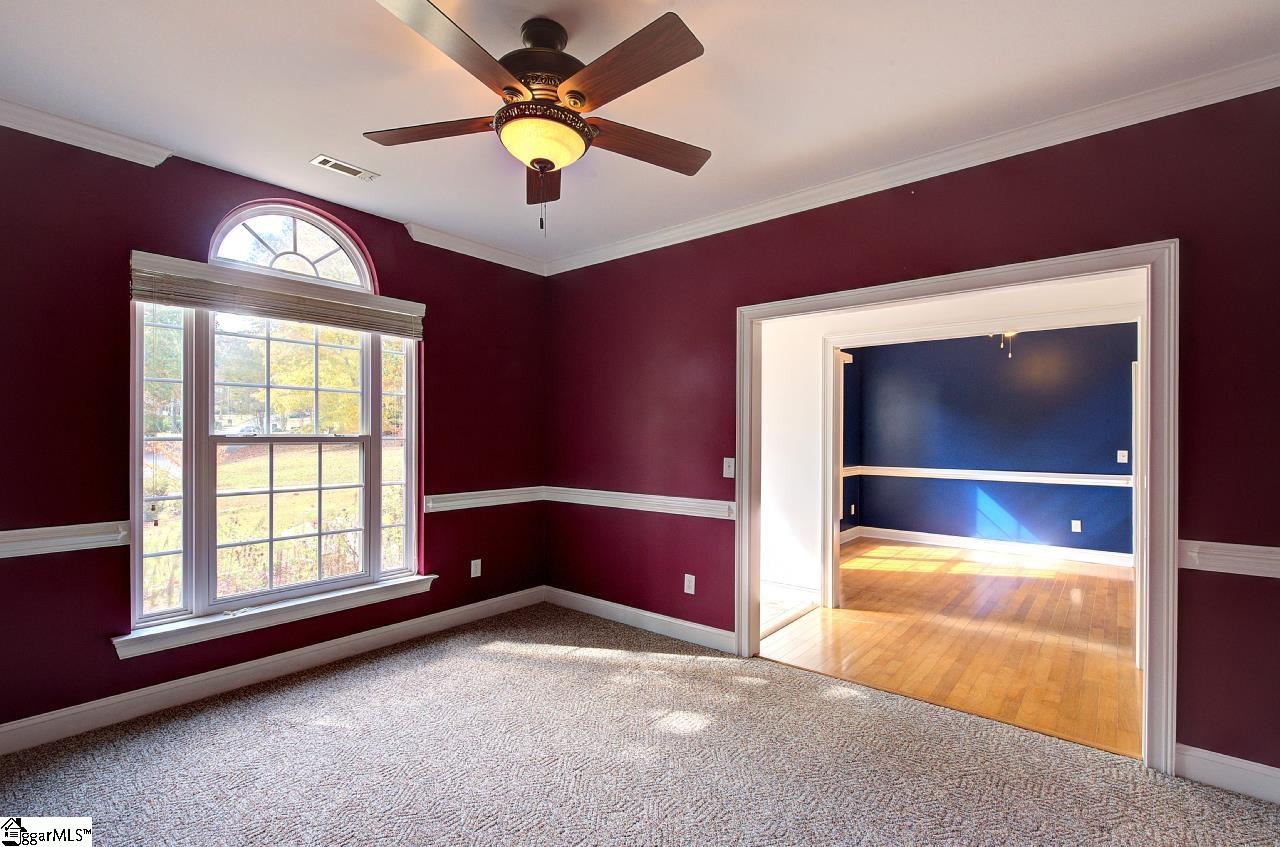 229 E Thistle Lane