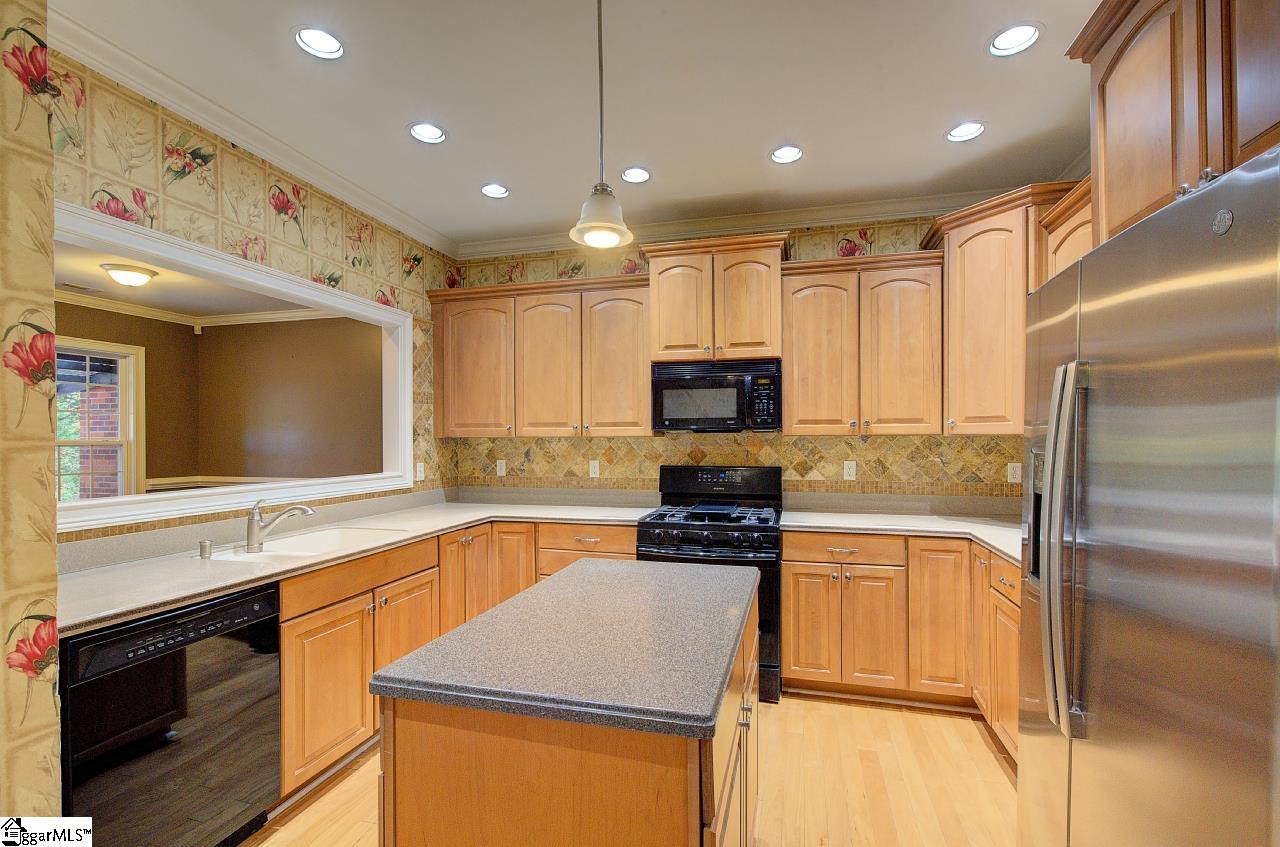229 E Thistle Lane