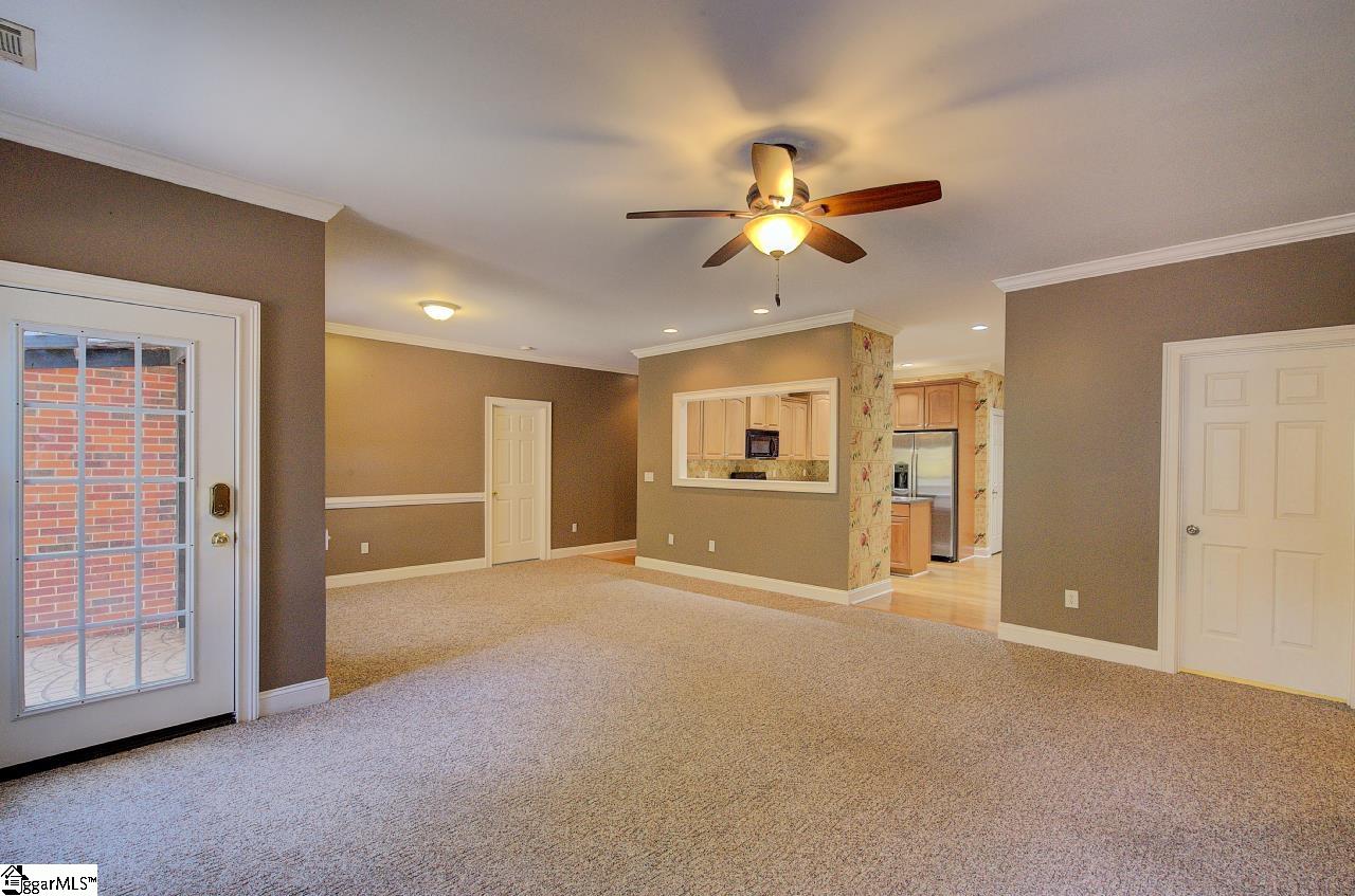 229 E Thistle Lane