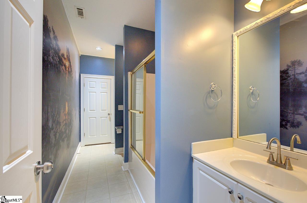 229 E Thistle Lane