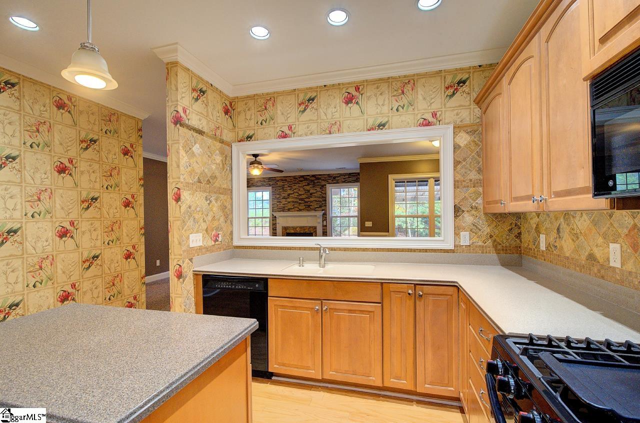 229 E Thistle Lane