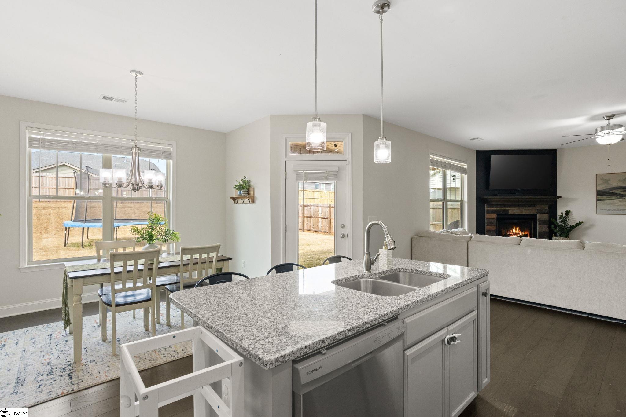 286 Foxbank Circle