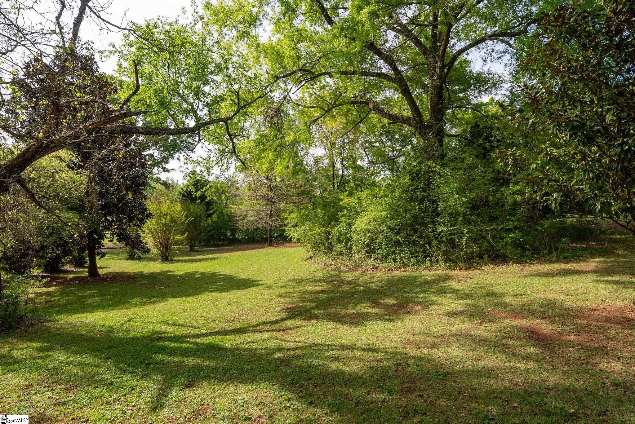 528 Riveredge Court