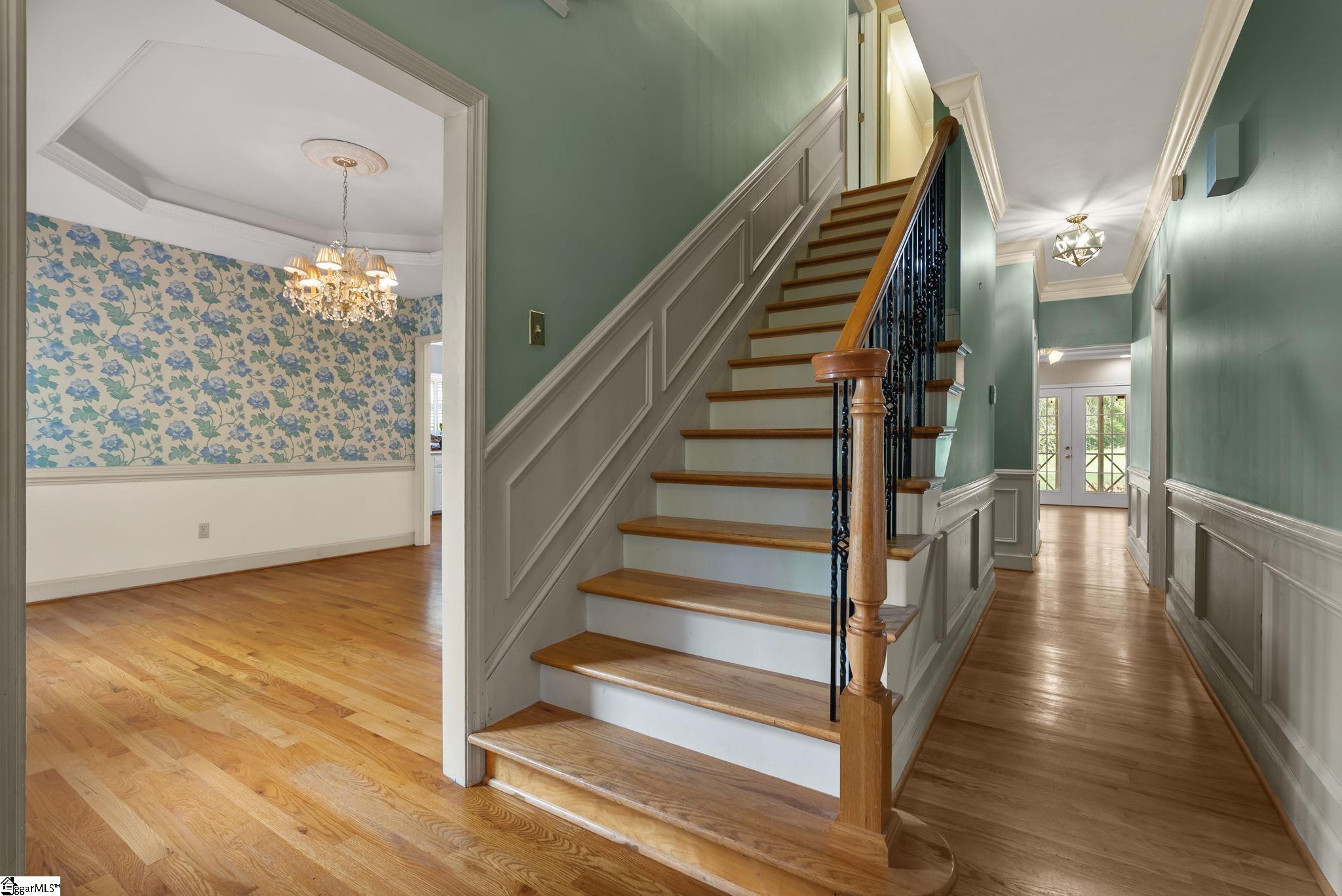 528 Riveredge Court