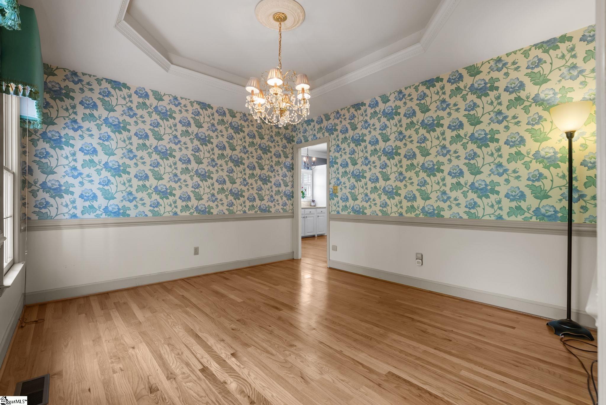 528 Riveredge Court