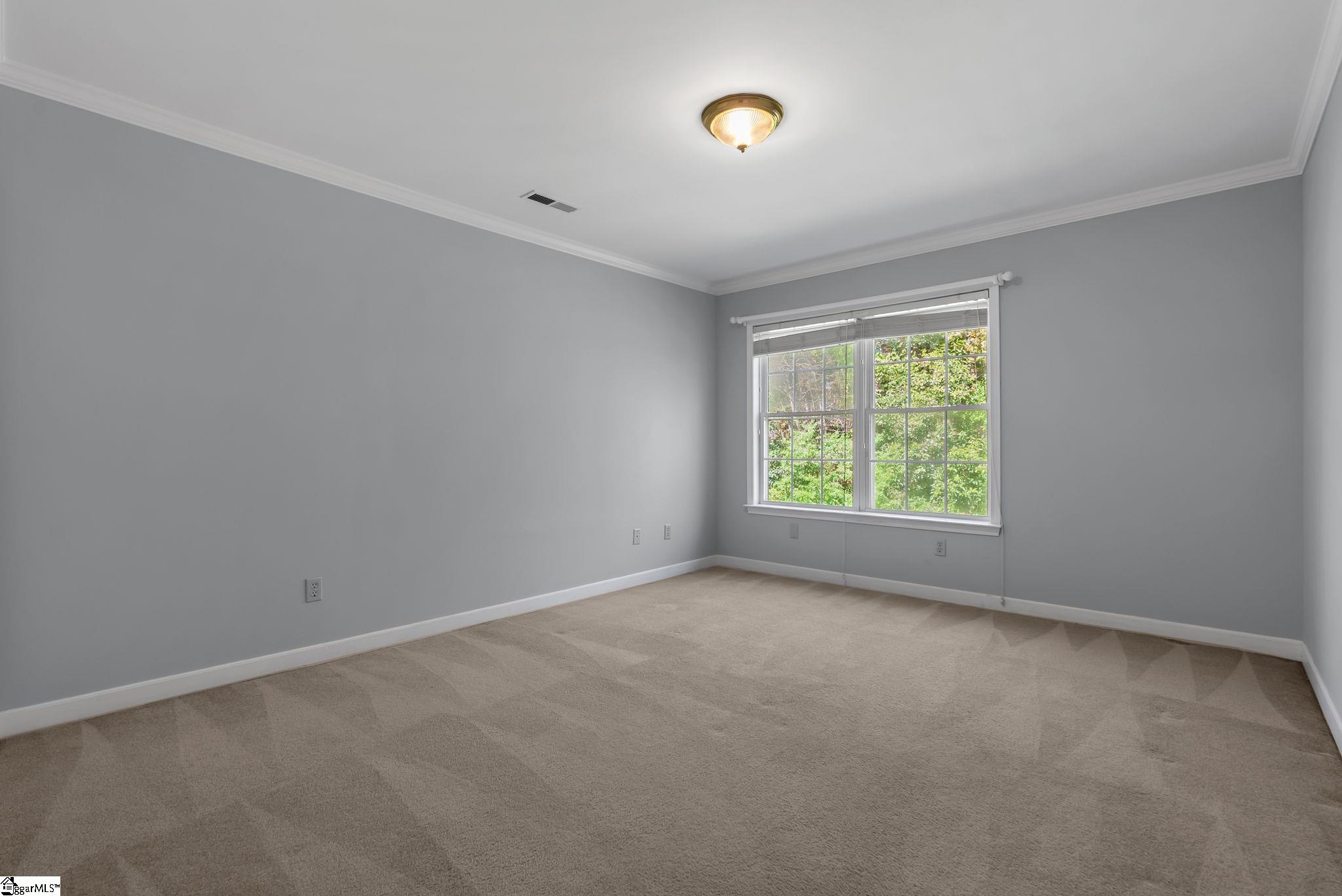 528 Riveredge Court