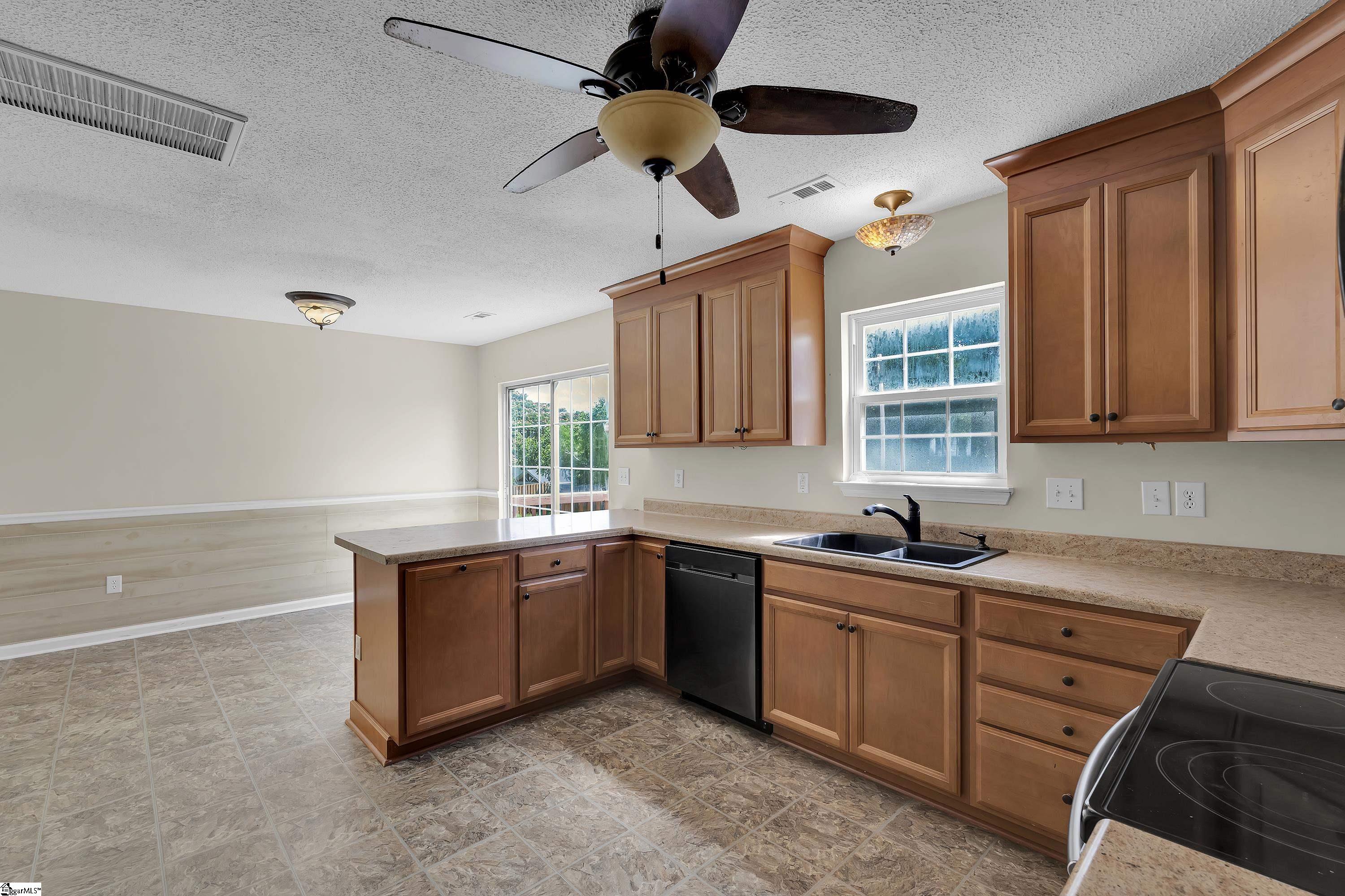 342 Riverside Chase Circle