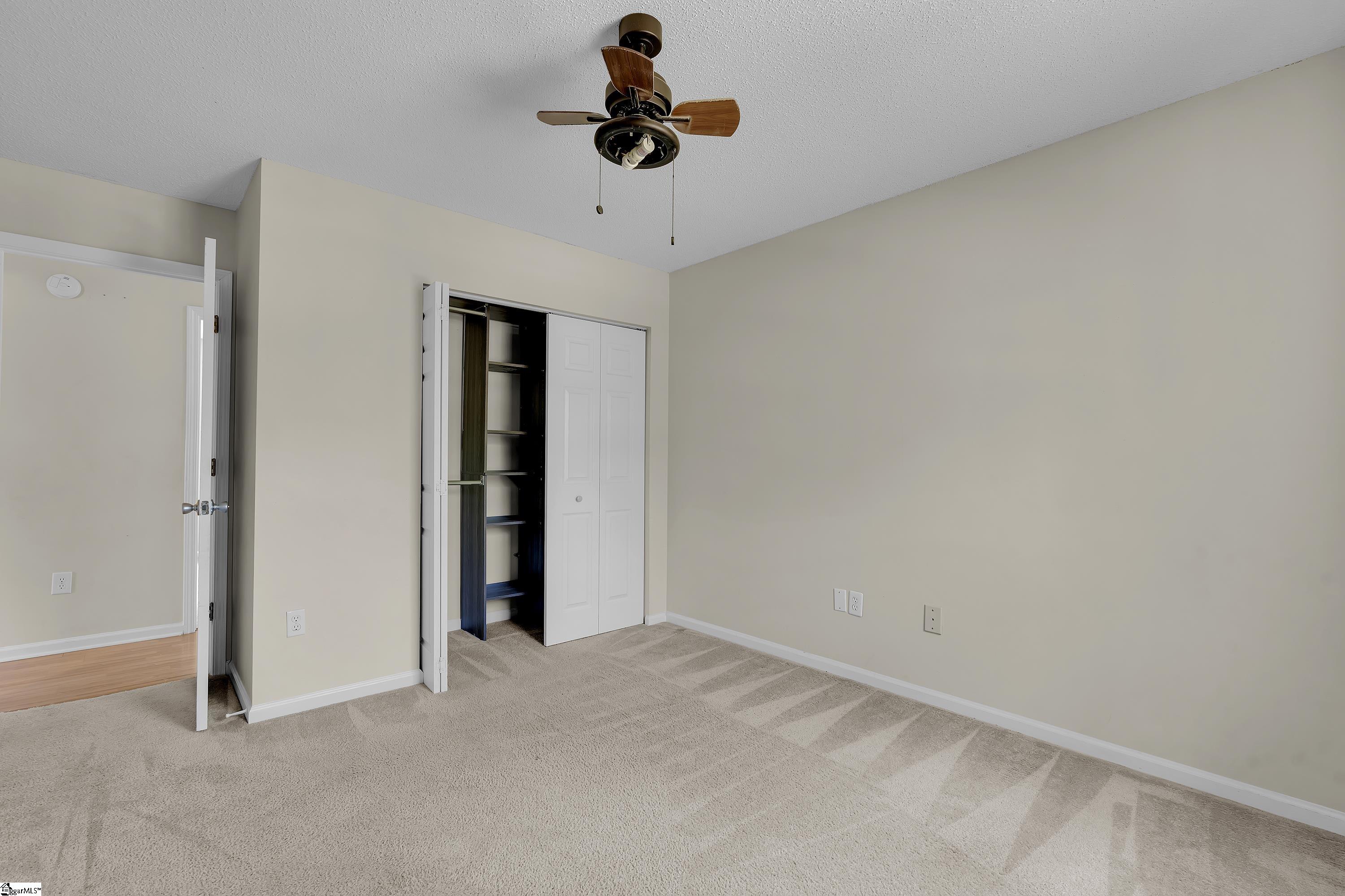 342 Riverside Chase Circle