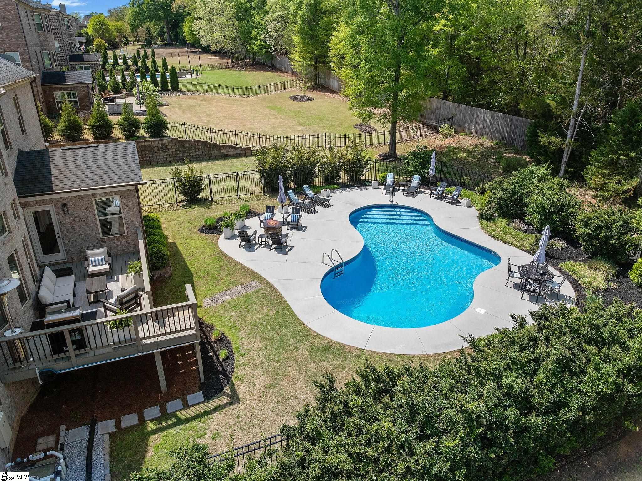 235 Tuxedo Lane
