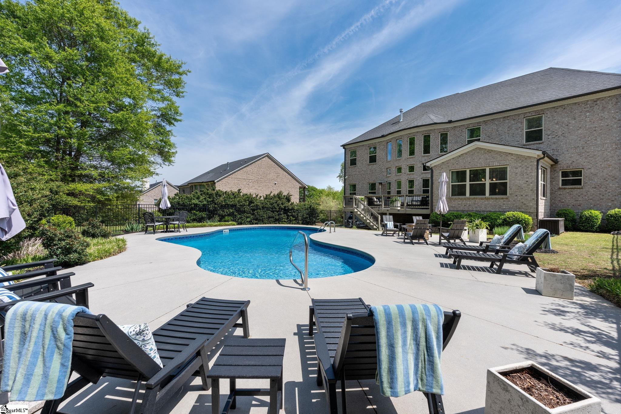 235 Tuxedo Lane