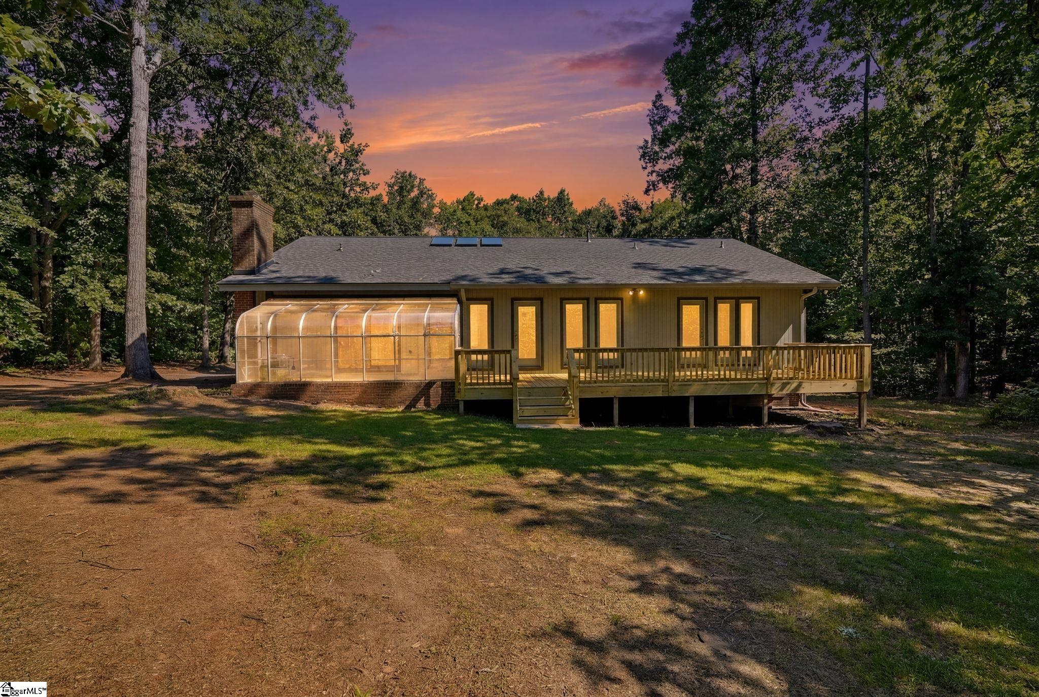 2 Red Oak Road