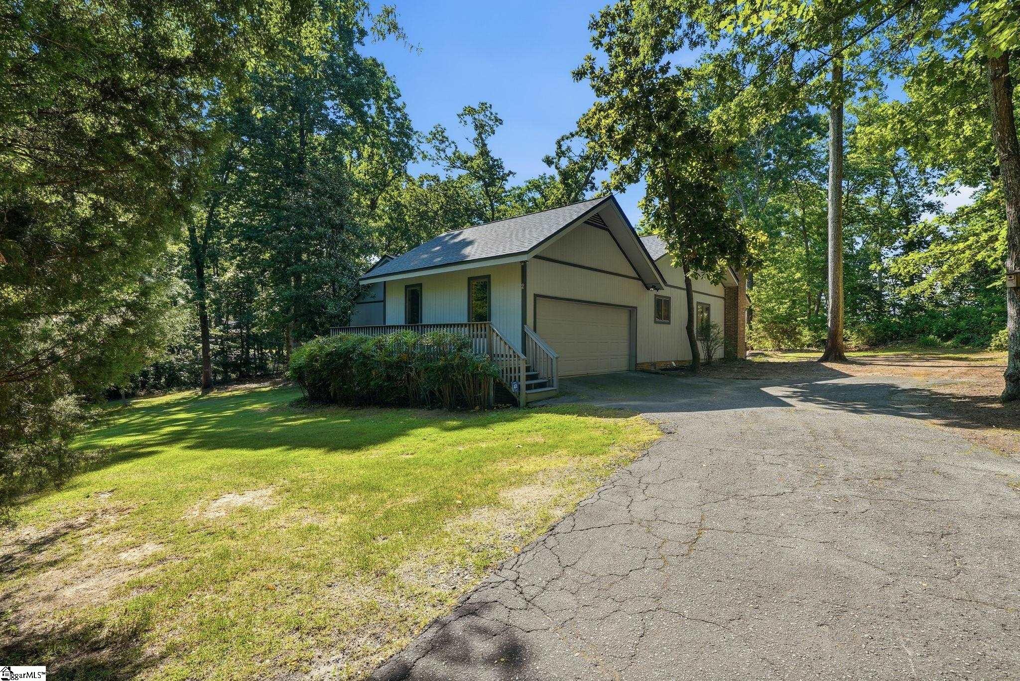 2 Red Oak Road
