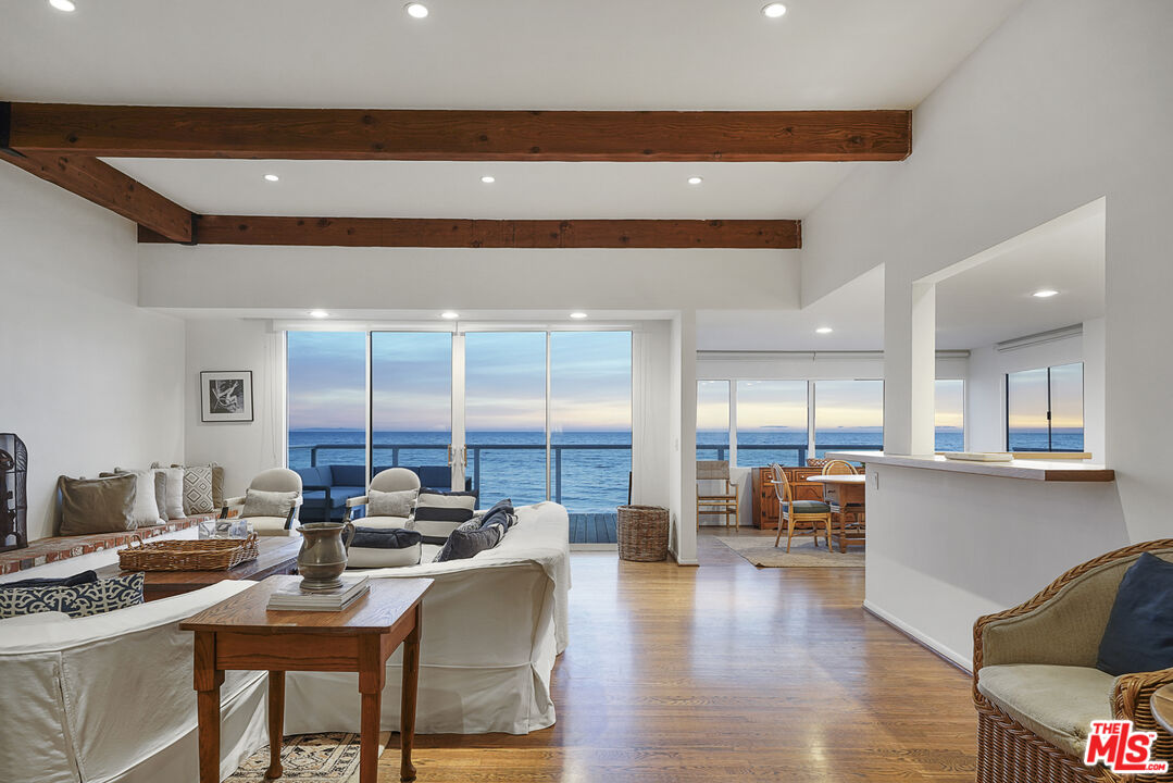 21938 PACIFIC COAST HWY