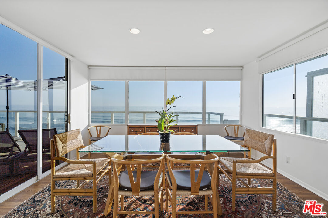 21938 PACIFIC COAST HWY