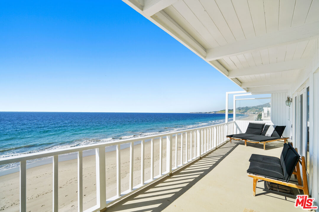 21938 PACIFIC COAST HWY