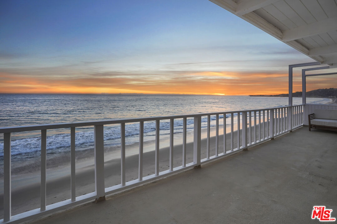 21938 PACIFIC COAST HWY