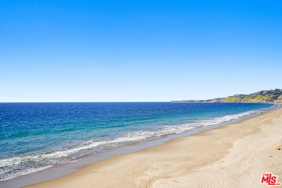 21938 PACIFIC COAST HWY