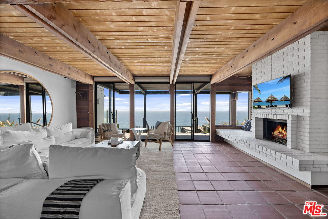 31648 Broad Beach Rd