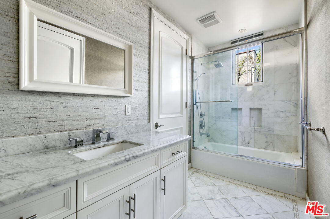 1127 Princeton St Unit: 102