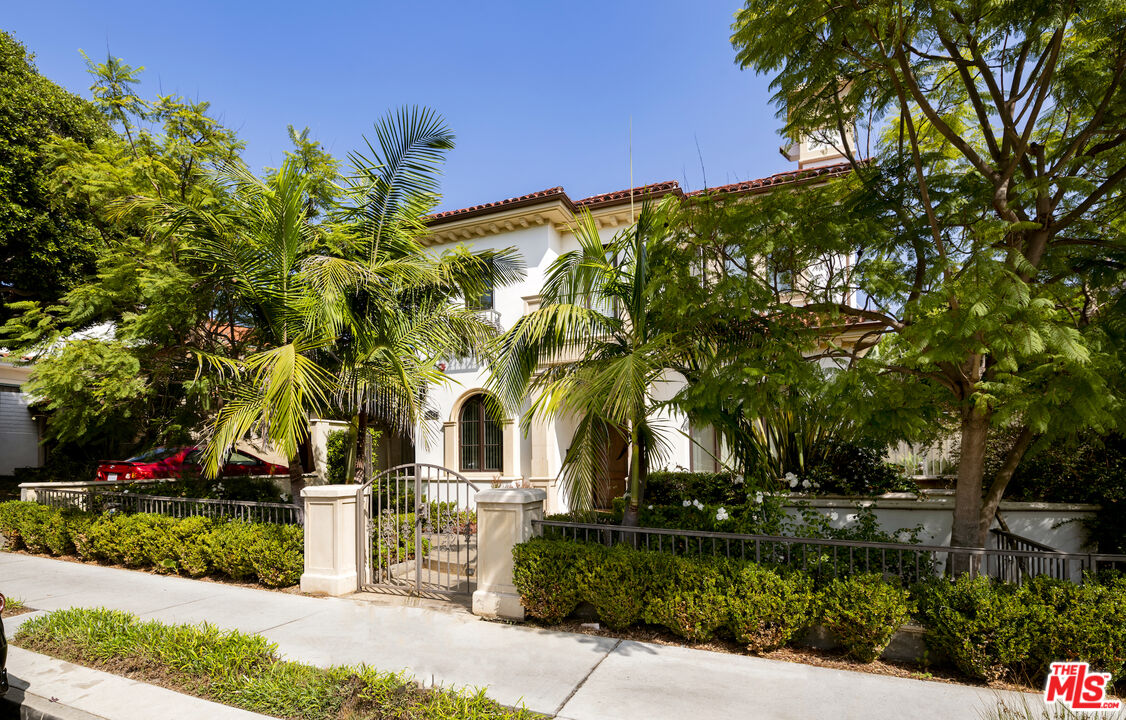 1127 Princeton St Unit: 102