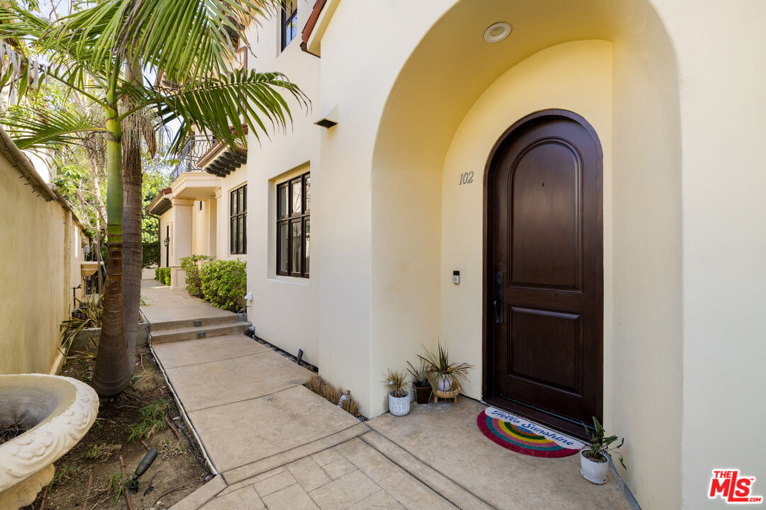 1127 Princeton St Unit: 102