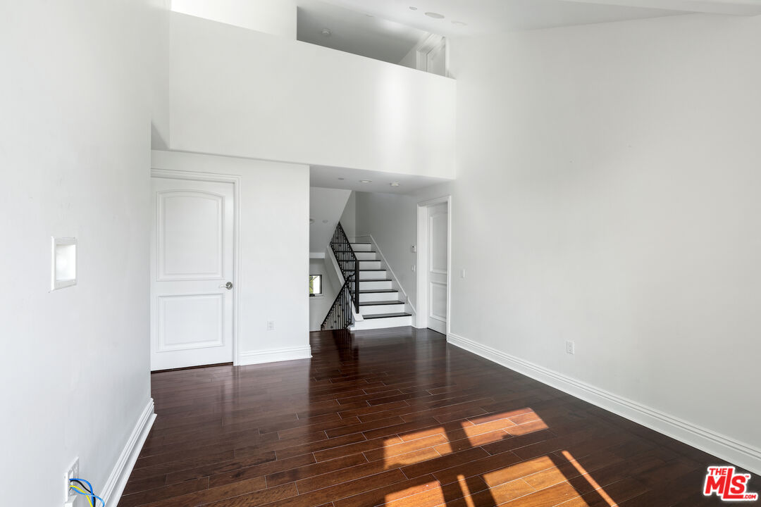 1127 Princeton St Unit: 102