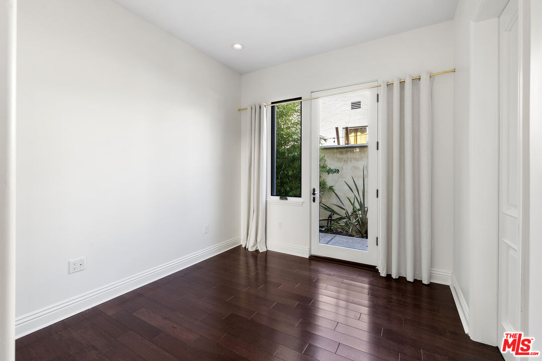 1127 Princeton St Unit: 102