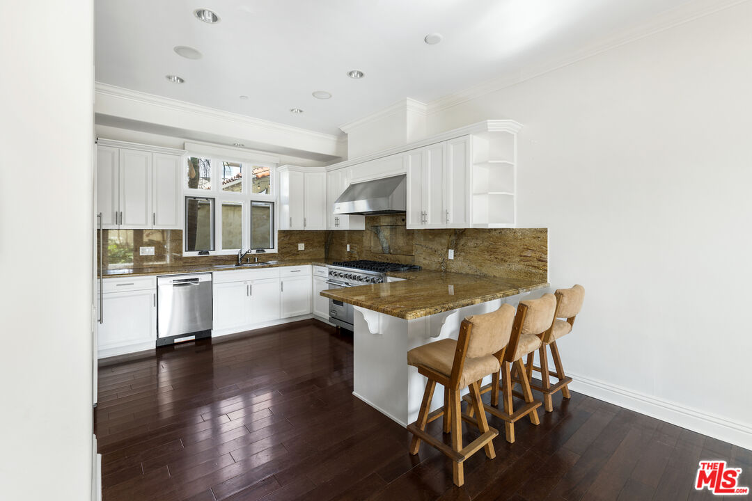 1127 Princeton St Unit: 102