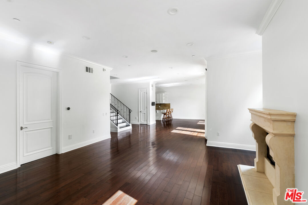 1127 Princeton St Unit: 102