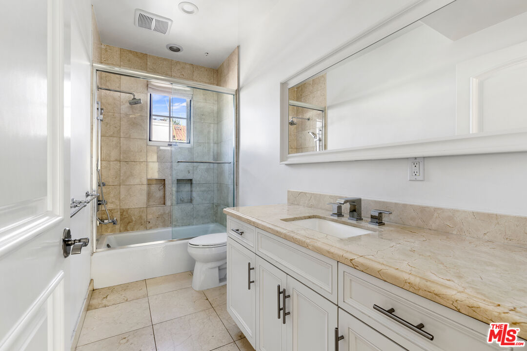 1127 Princeton St Unit: 102