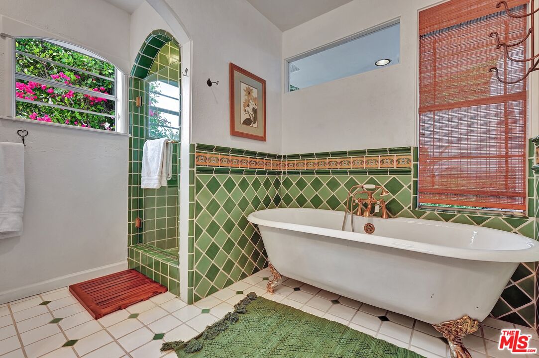 21625 Pacific Coast Hwy