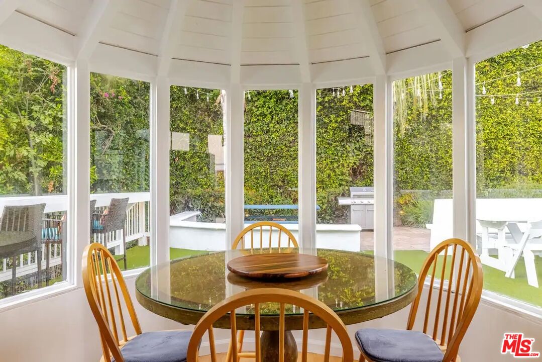 21625 Pacific Coast Hwy