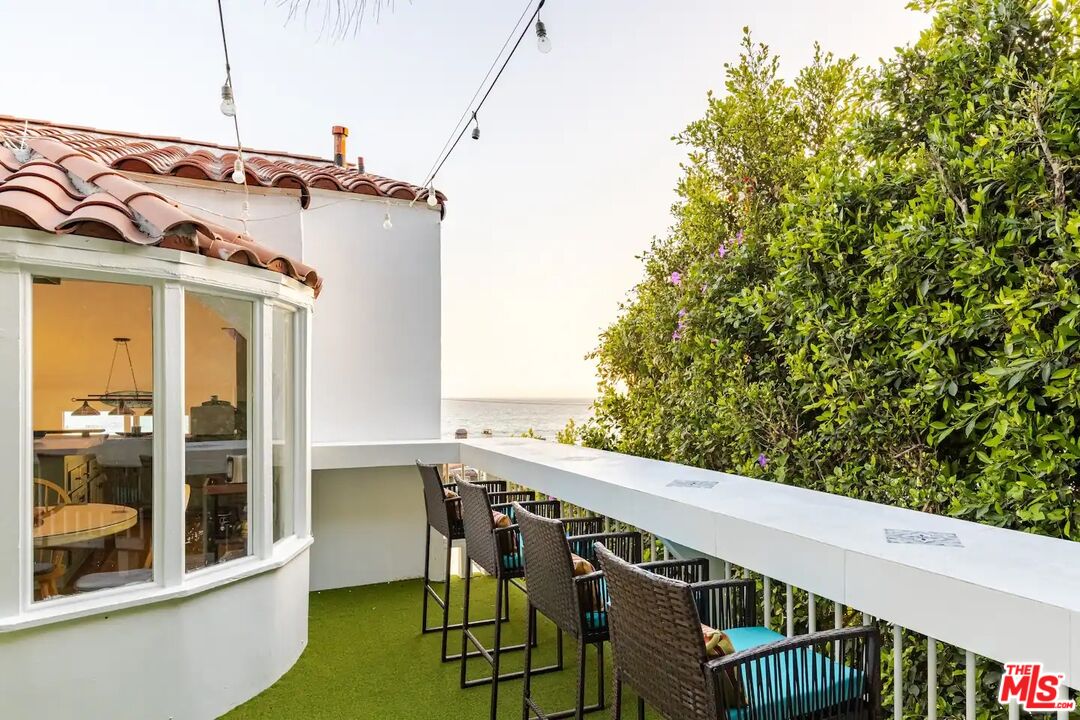 21625 Pacific Coast Hwy