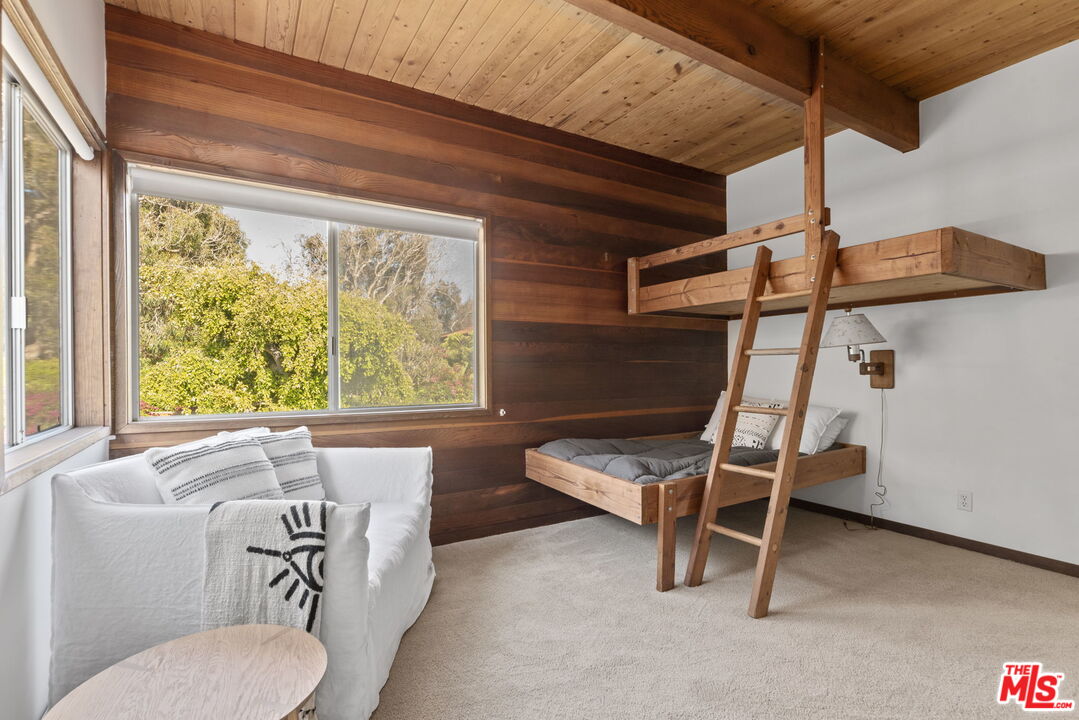 31648 Broad Beach Rd