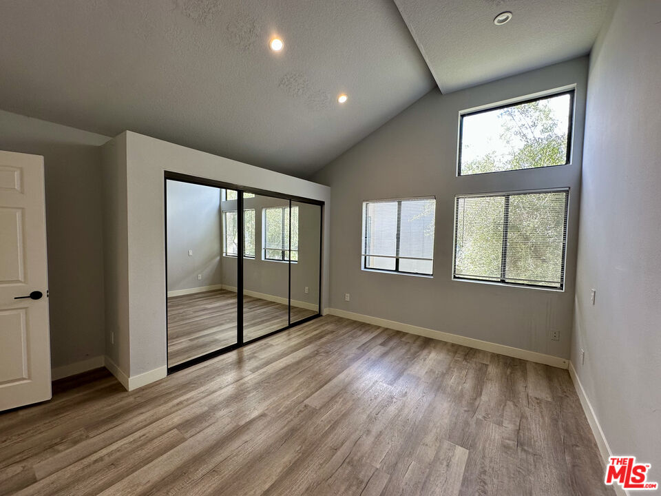 4271 Las Virgenes Rd Unit: 7