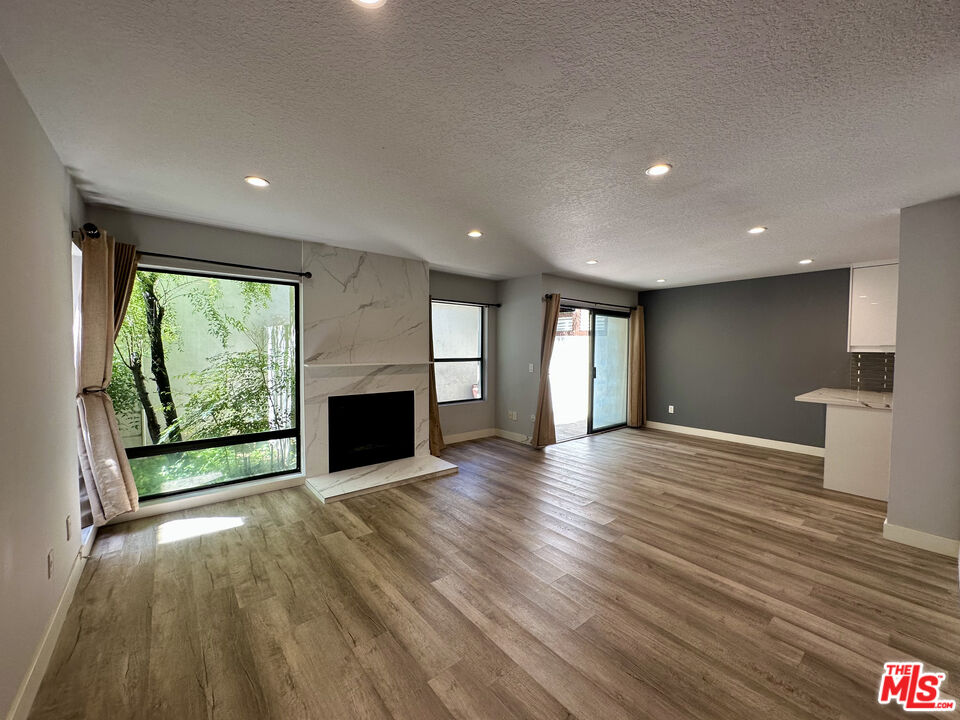 4271 Las Virgenes Rd Unit: 7