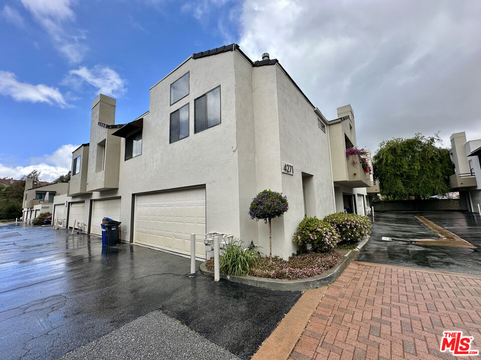 4271 Las Virgenes Rd Unit: 7