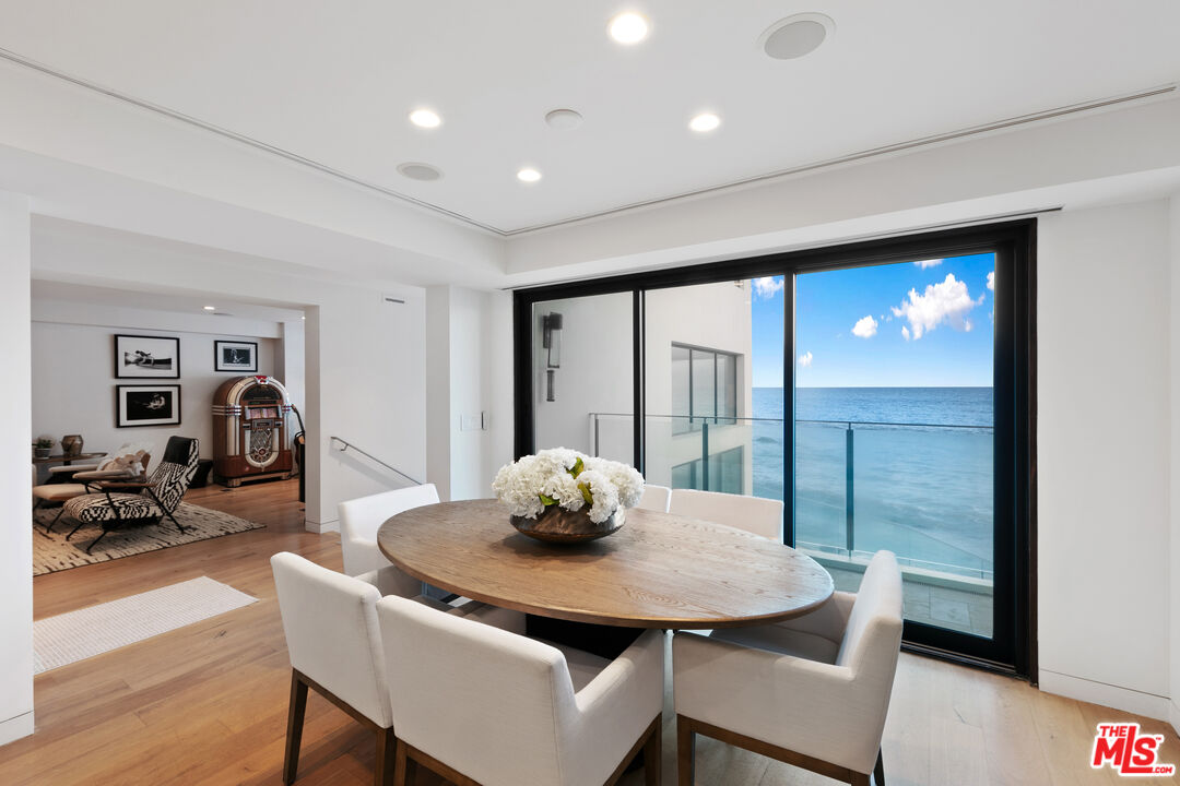 24146 Malibu Rd