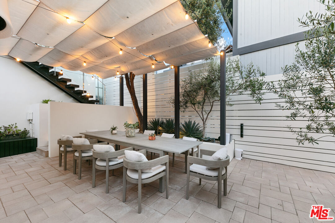 24146 Malibu Rd
