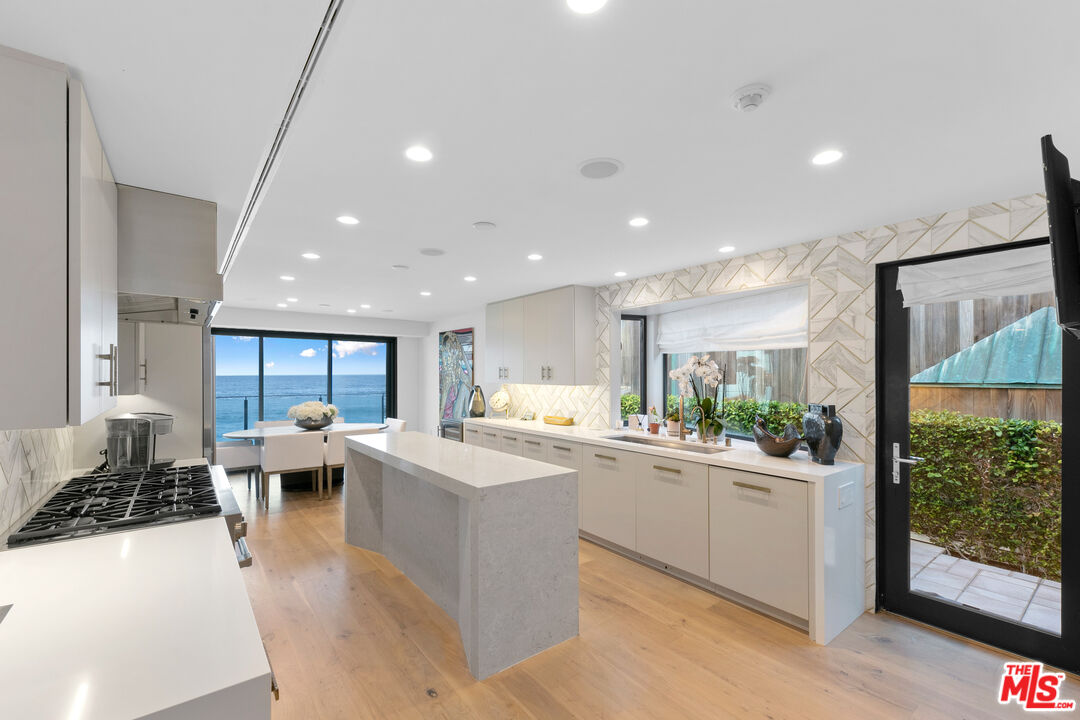 24146 Malibu Rd