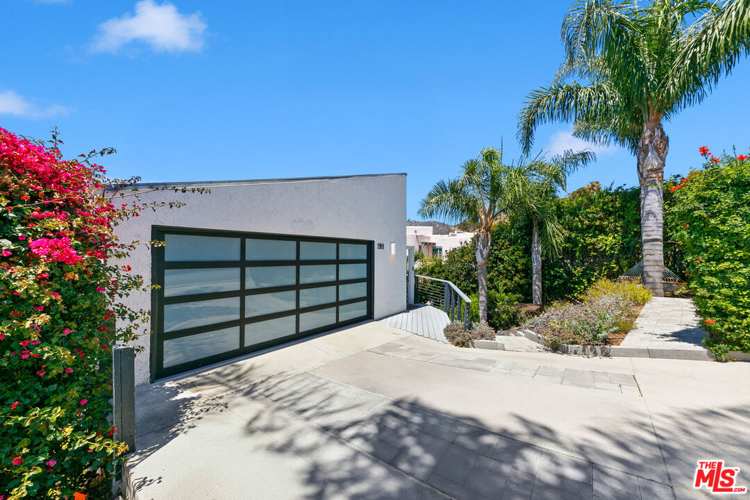2919 Valmere Dr