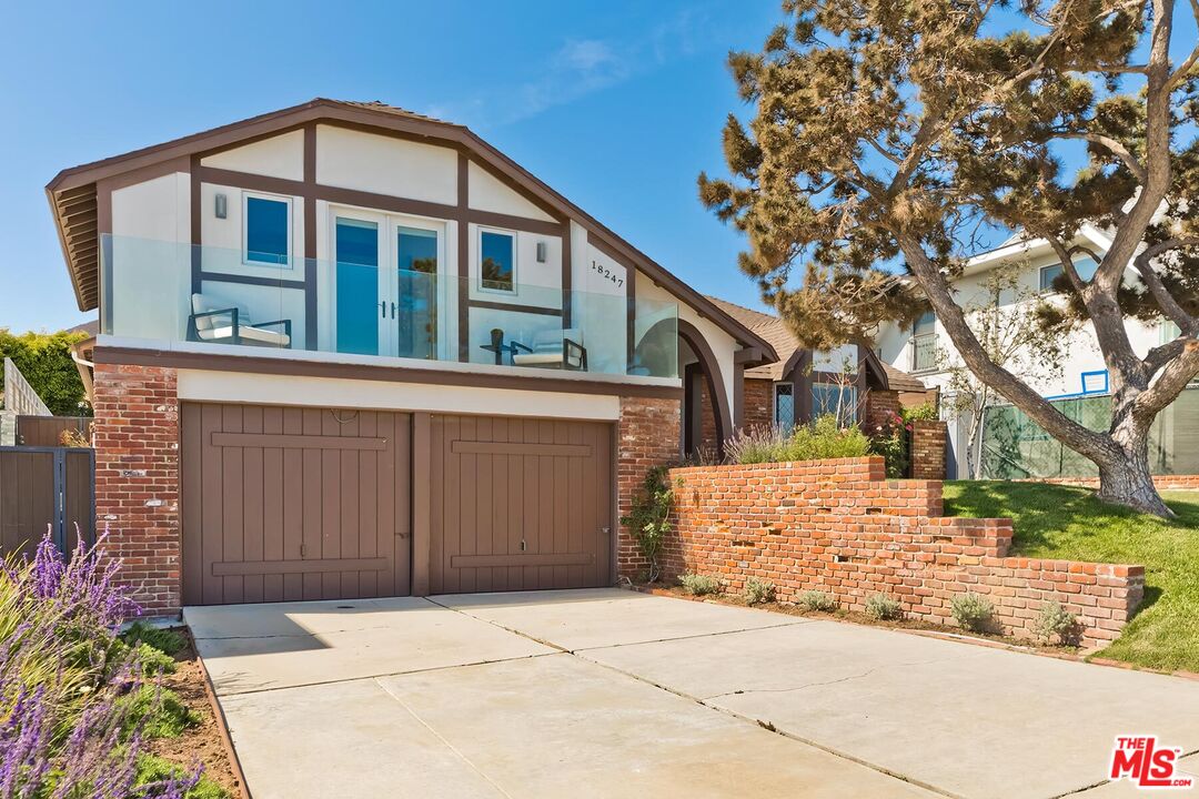 18247 Wakecrest Dr
