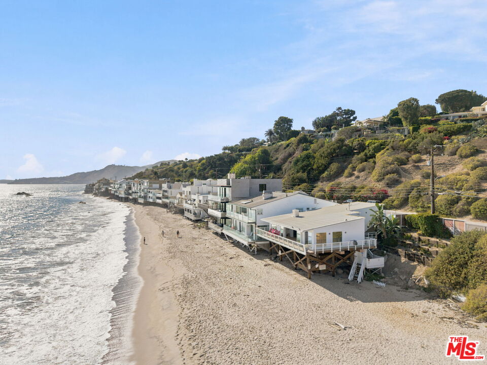 24742 Malibu Rd