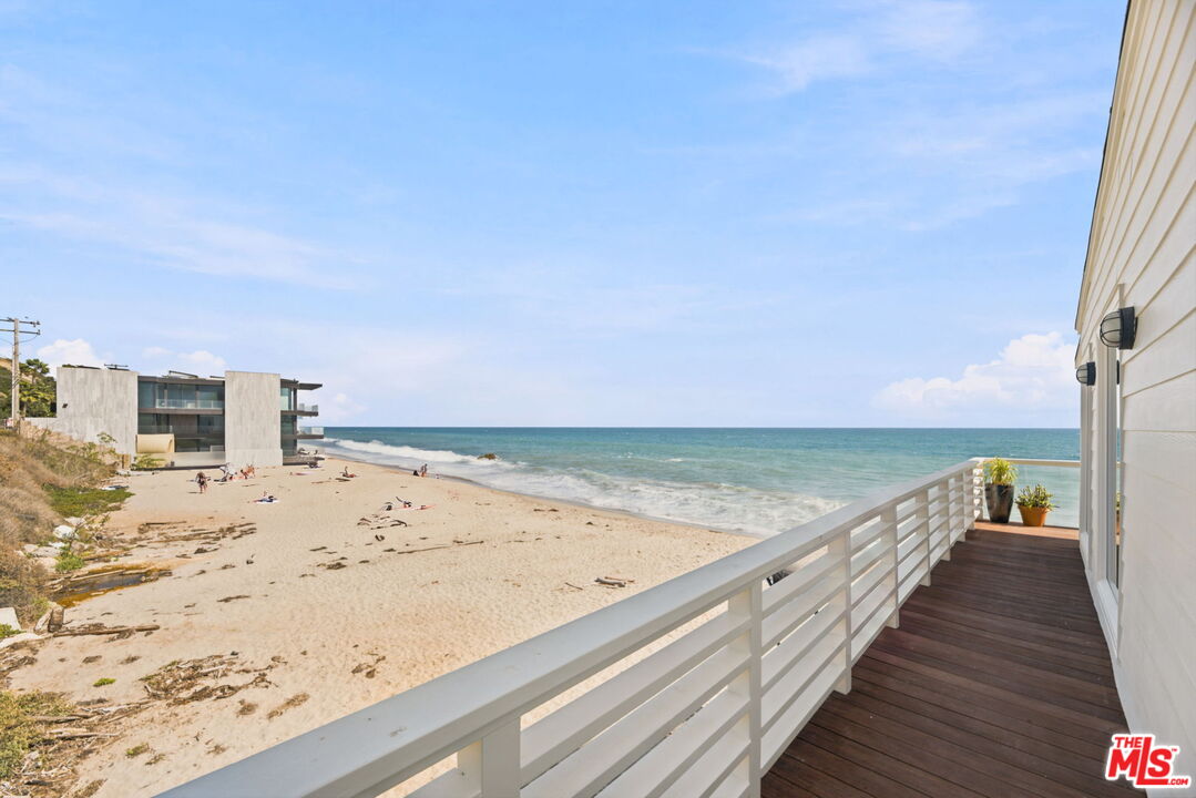 24742 Malibu Rd